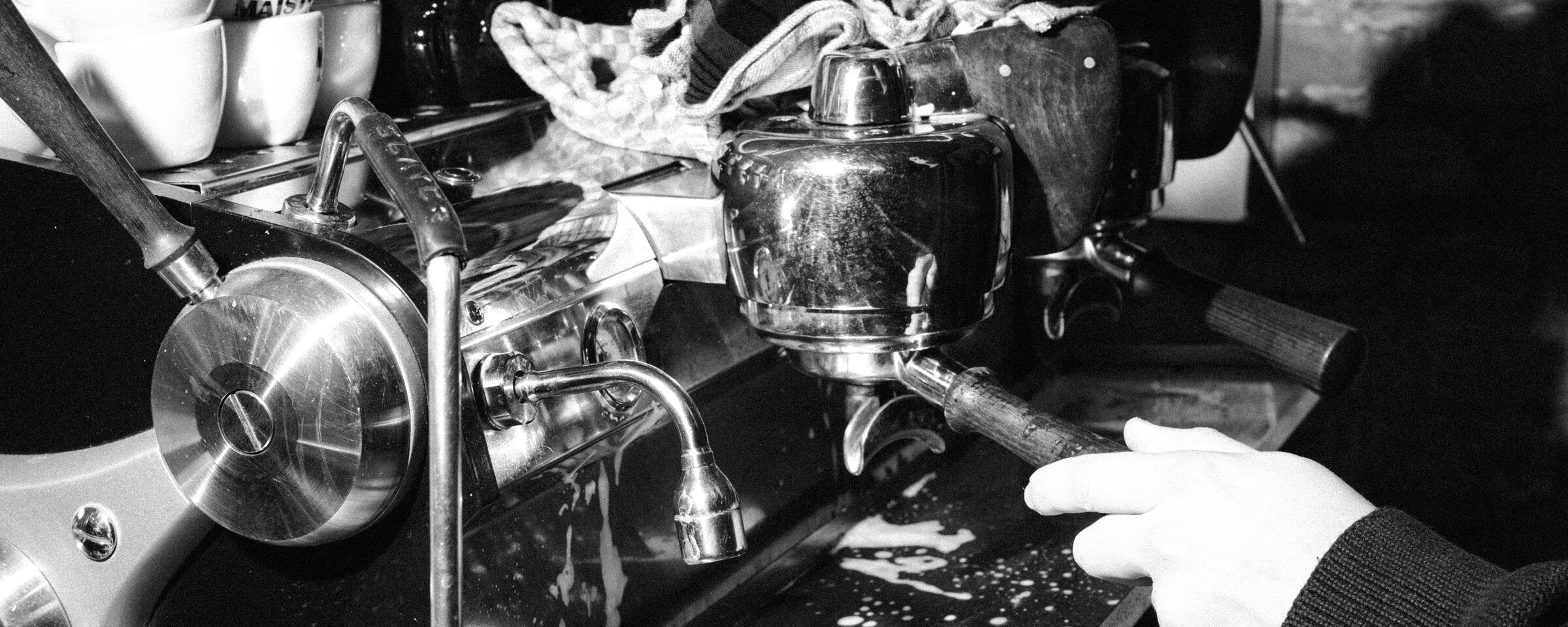 Siebträgermaschine in der Maisto Caffé Rösterei